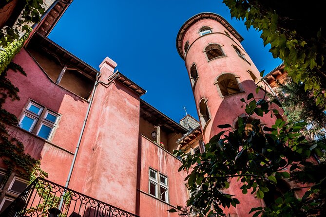 Lyon UNESCO: Private walking tour - Silk, courtyards, and the working side of Lyon