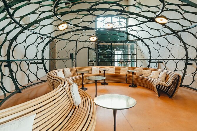 Maison Noilly Prat VIP tour, wine and vermouth tastings - Comparing the Noilly Prat collection