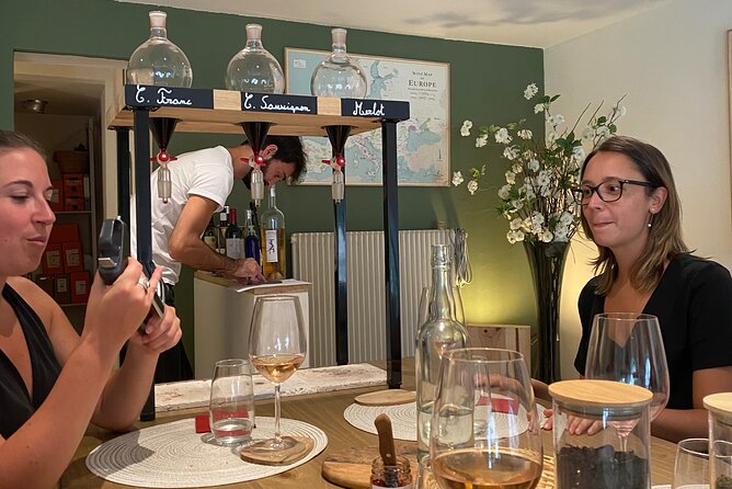 Make your own cuvée of Bordeaux wine - Tasting three wines with cheese and Basque charcuterie