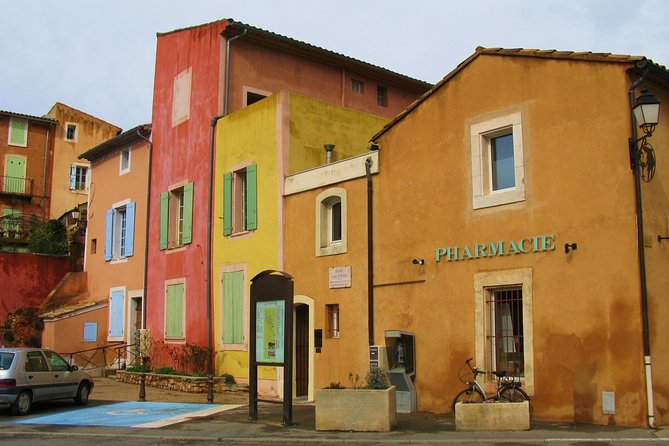 Market & Perched Villages of the Luberon Day Trip from Marseille - Roussillon and the red ochre country