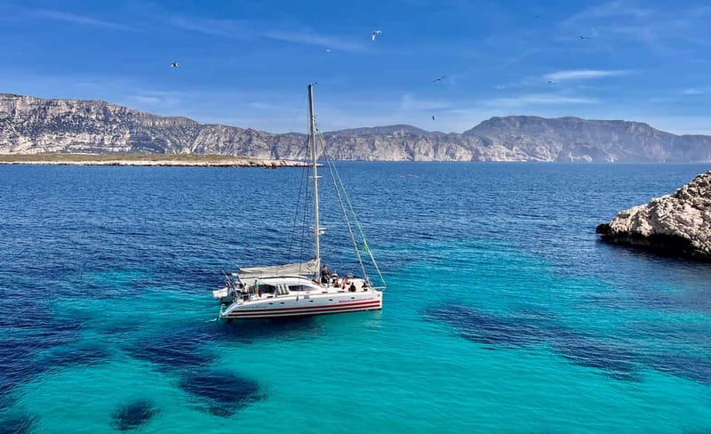 Marseille: Calanques Catamaran Cruise, Picnic, & Swimming - Why seeing the Calanques from the water works so well