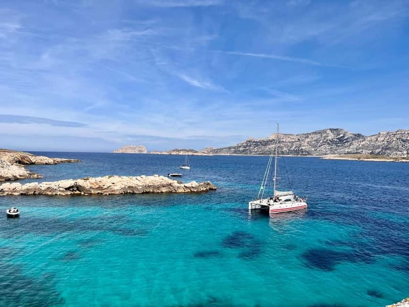 Marseille: Calanques Catamaran Cruise, Picnic, & Swimming - Lunch, rosé, and the comfort factor
