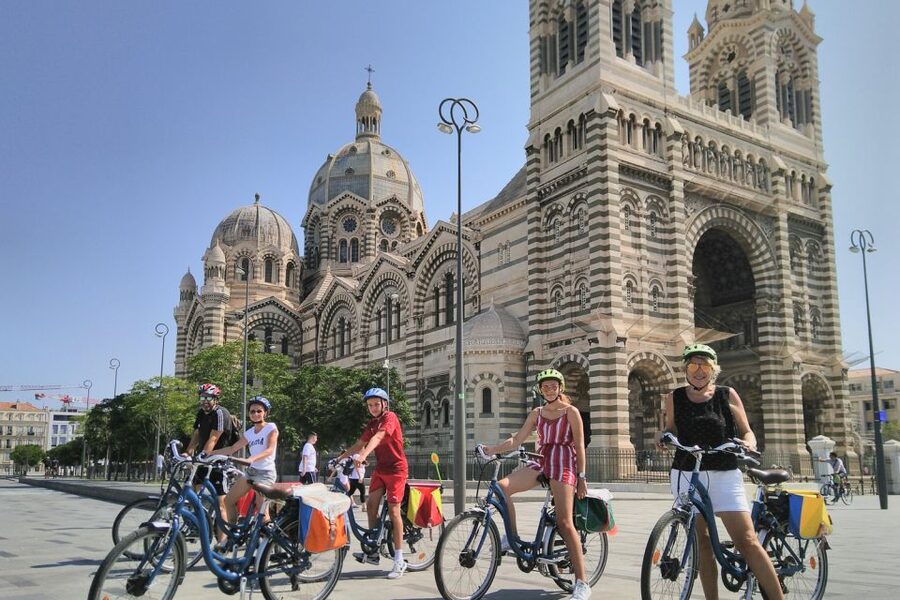 Marseille: City Highlights Guided Half-Day E-Bike Tour - Malmousque and the Vallon des Auffes