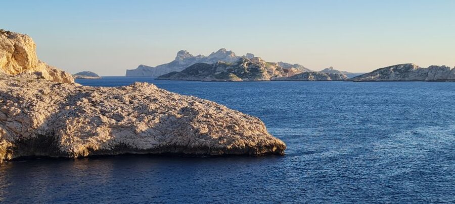 Marseille: E-bike Virtual Guided Tour - The Corniche, Catalans Beach, and Prado Beach