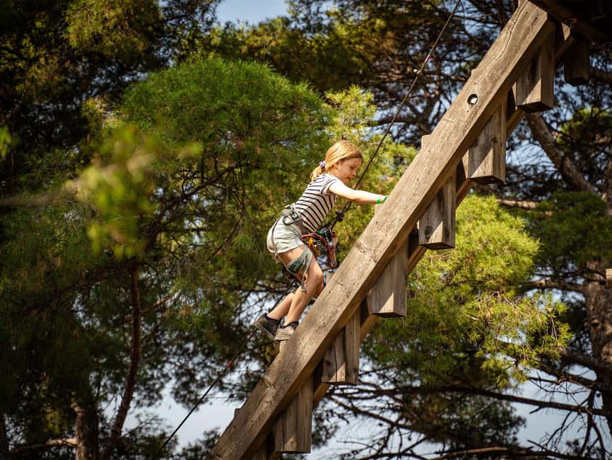 Marseille: Ecopark Adventures Treetop Adventure - The 400-Meter Zip-Line Route Above Marseille