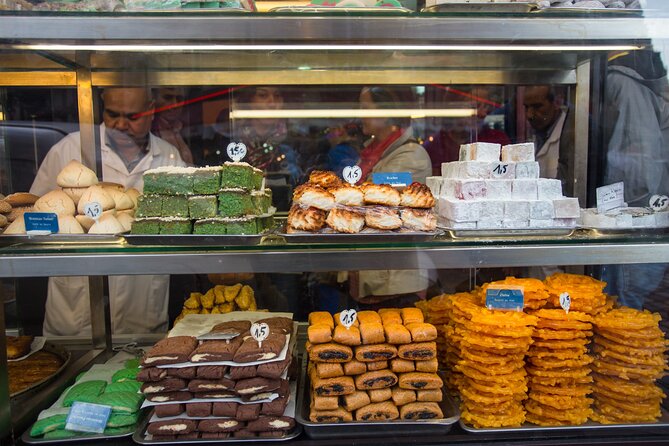 Marseille Food Tour – Full Meal of Local Tastes by Do Eat Better - Starting with camembert at Quai du Port