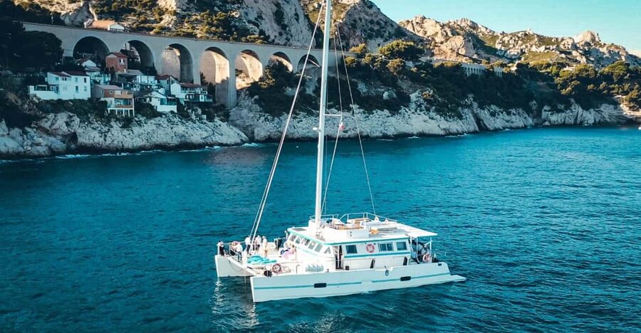 Marseille: Frioul Archipelago Catamaran Cruise with Lunch - Key points to know before boarding