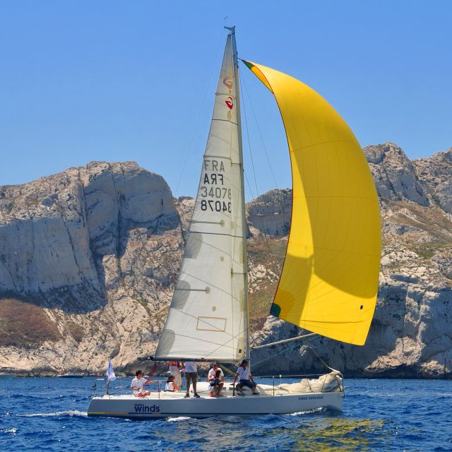 Marseille: Frioul Calanques Sailing Trip - A four-hour sail with room to take part