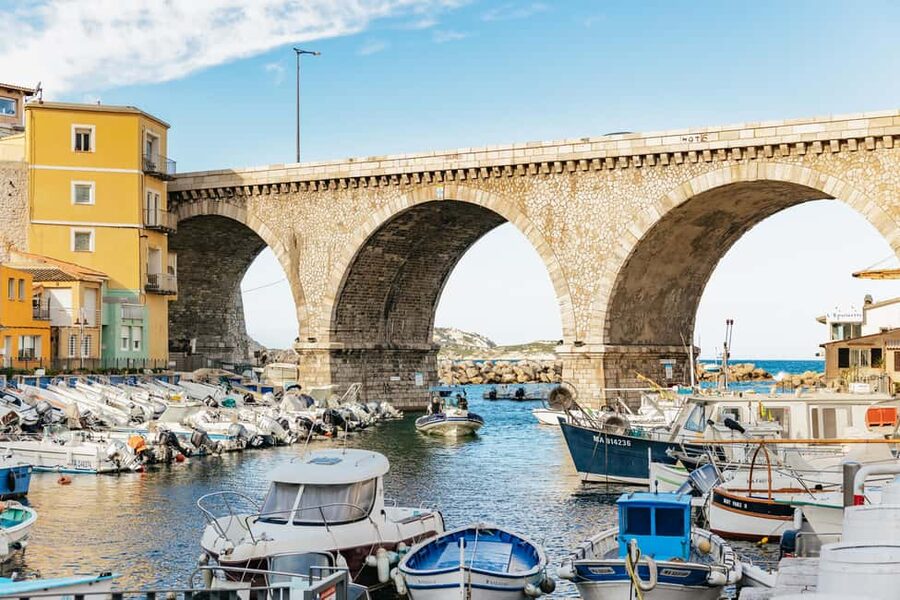 Marseille: Guided Off-the-Beaten-Path Neighborhood Walk - Marseille’s rebellious character, explained locally