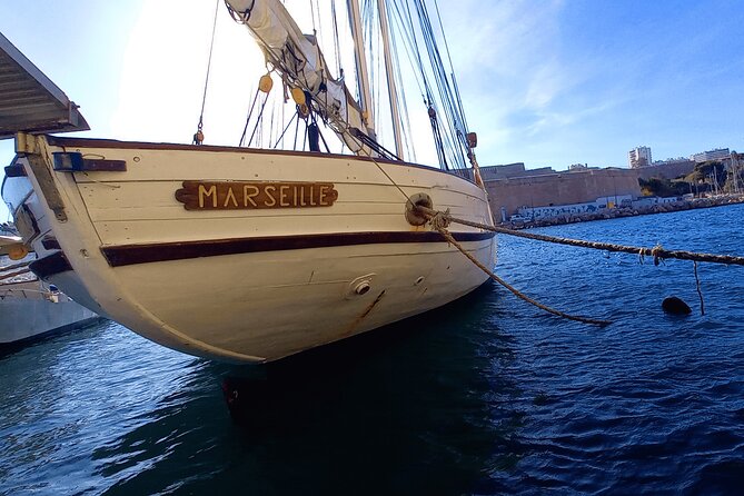 Marseille Guided Tour for 2.5 Hours with a Bilingual Local Guide - Le Panier, Marseille’s oldest quarter