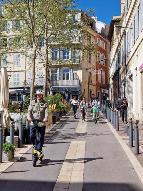 Marseille: Self-Guided Smartphone Tour by E-Scooter - Following the smartphone route through Marseille