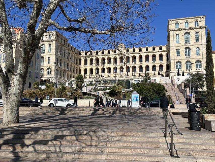 Marseille: Sightseeing E-Bike Tour - Pharo Palace and the first sea views