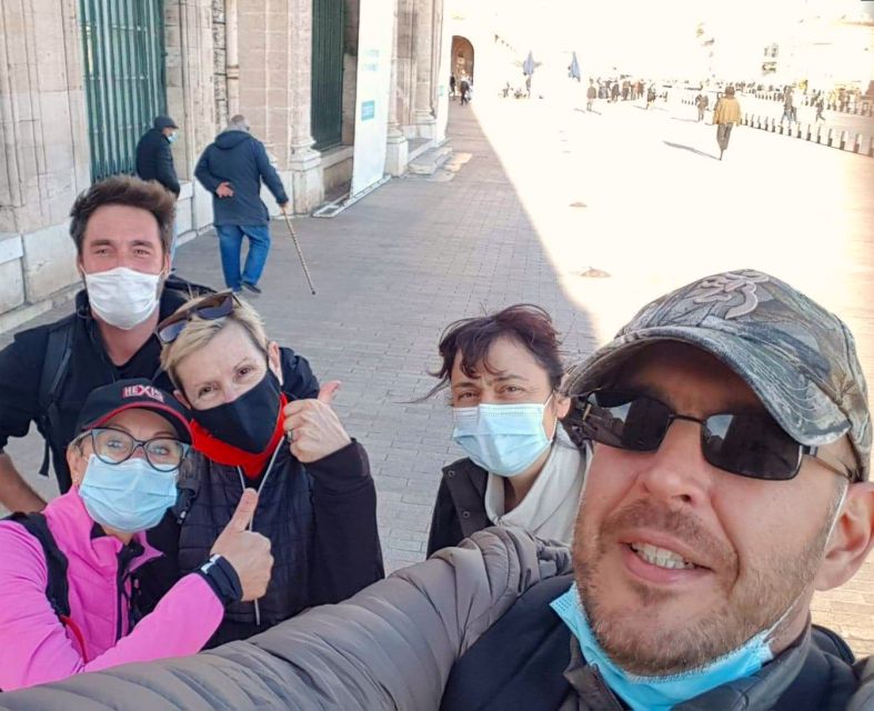 Marseille: Urban Hiking Tour with a Local Guide - Returning through the center to the Old Port