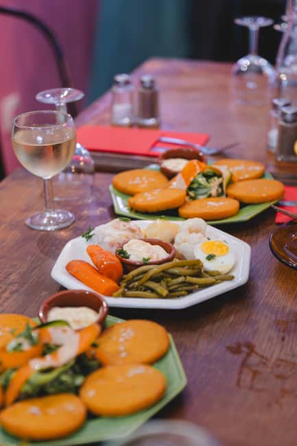 Marseille: Walking Food Tour with Full Meal - The Guides Make the Biggest Difference