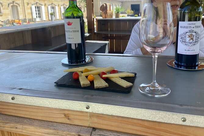 Medoc Afternoon Wine Tour - 2 Wineries, tastings & delicacies - Six tastings without worrying about the drive
