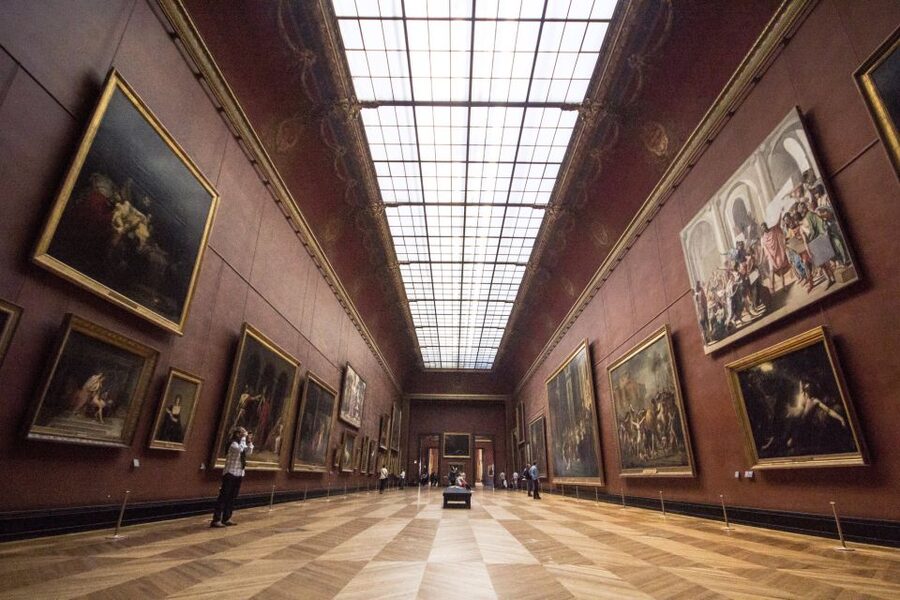 Mona Lisa & Louvre Masterpieces Tour with Reserved Access - Mona Lisa: famous, crowded, and still worth seeing