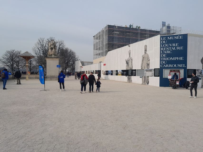 Mona Lisa & Louvre Masterpieces Tour with Reserved Access - French Romantic art and the royal rooms
