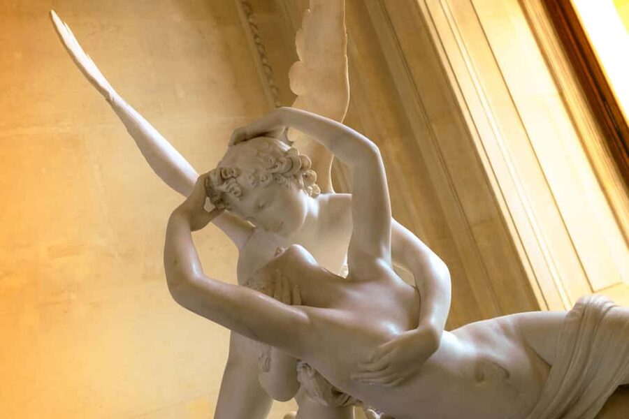 Mona Lisa & Treasures: 6-people Max Louvre Experience - The Mona Lisa Without Making It the Whole Visit