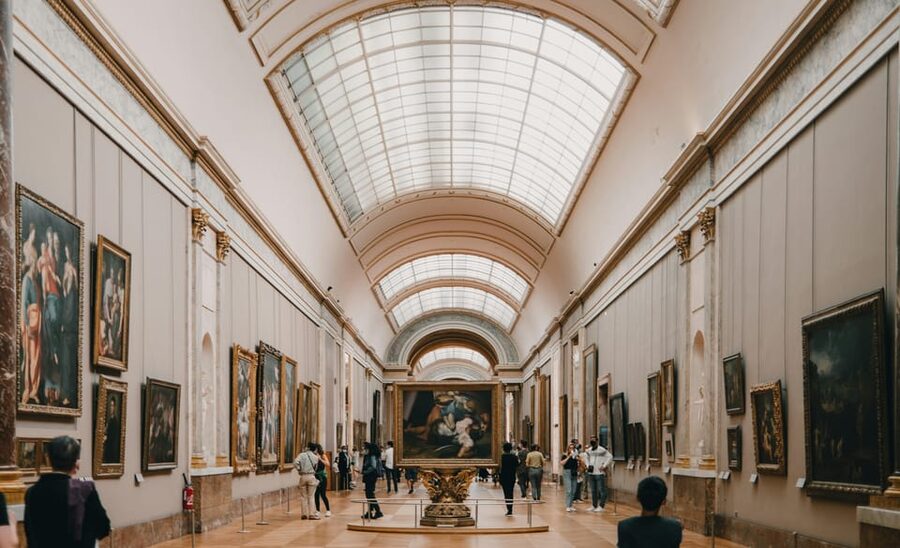 Mona Lisa & Treasures: 6-people Max Louvre Experience - Venus de Milo and the Power of Sculpture