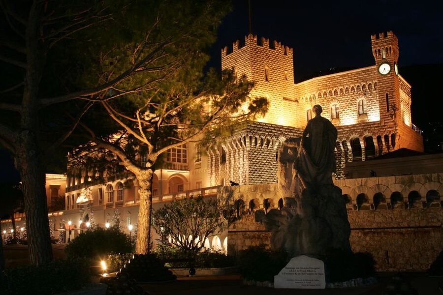 Monaco, Monte Carlo, Eze Landscape Day & Night Private Tour - Following Monaco’s Formula 1 street circuit
