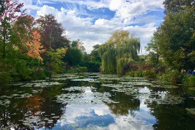 Monet's Gardens & House-Private Giverny Tour From Paris - The private car and hotel pickup