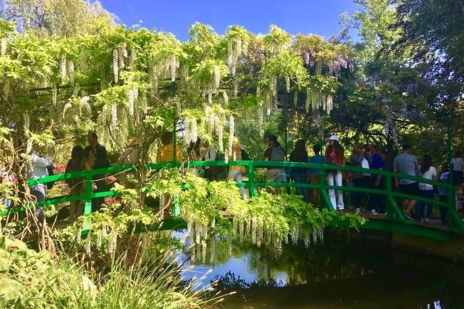 Monet's Gardens & House-Private Giverny Tour From Paris - Timing, crowds, and the best season