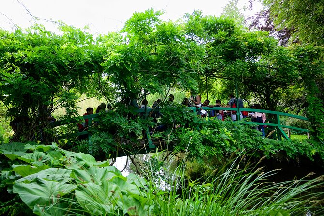 Monet's House and Garden & Giverny Village - Giverny village and Monet’s street