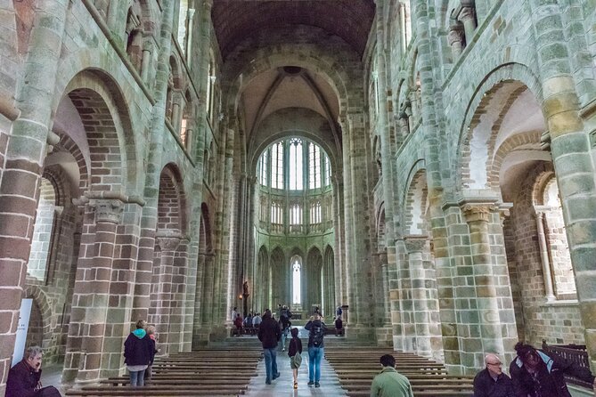 Mont Saint Michel Day Trip from Paris with English Speaking Guide - Arriving by shuttle at the island