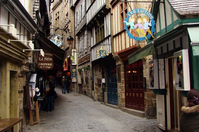 Mont Saint Michel Experience - Shuttle Service from Bayeux - The morning ride from Bayeux