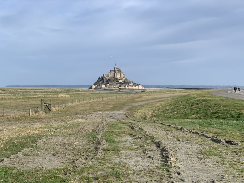 Mont Saint Michel: Walking Tour & Optional Abbey Ticket - Choosing the optional Abbey ticket