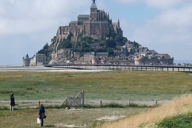 Mont-St-Michel: Private Walking Tour "Abbey Ticket Included" - Guides who shape the experience