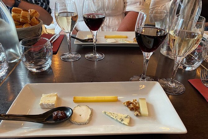 Montmartre Hill French Gourmet Food and Wine Tasting Walking Tour - Ending at Sacré-Cœur