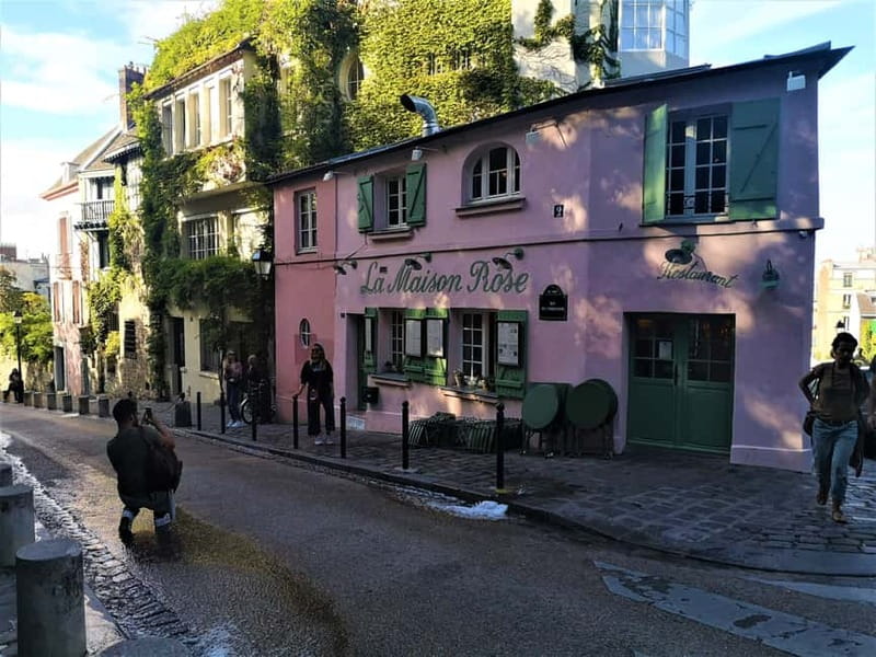 Montmartre : private family tour - Key points to know before booking