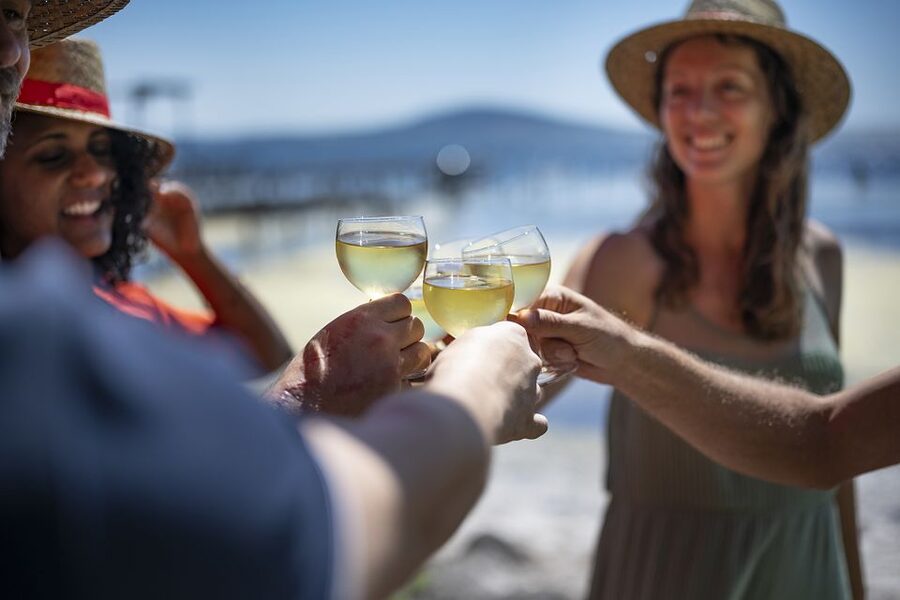 Montpellier Wine and Oyster Tour - How the guide shapes the morning
