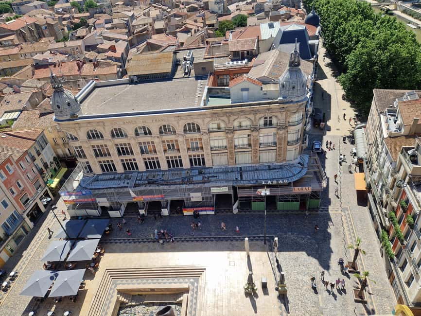 Narbonne: visit the Archbishops' Palace and Cathedral - Reading the Archbishop’s Palace façade