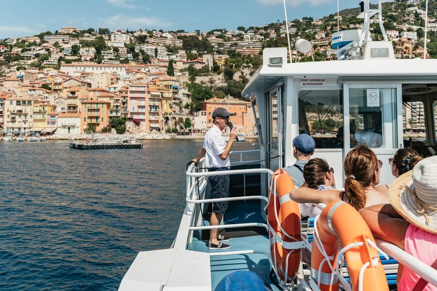 Nice: 1-Hour Sightseeing Cruise to Villefranche Bay - Commentary, crew, and onboard comfort