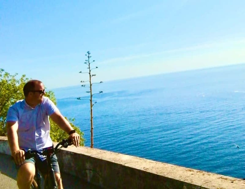 Nice 3Hrs by EBike: Essentials Oldest Districts & Panoramas - Starting near Place Garibaldi