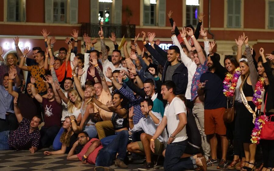 Nice: 4 Bar, 1 Club Riviera Bar Crawl Party with Free Shots - VIP entry and what it really saves