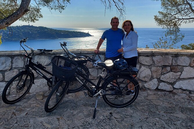 Nice City Best Highlights E-bike Tour - Rauba Capéu and the little Statue of Liberty