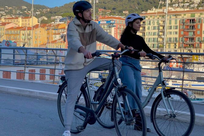 Nice City Bike Rental - The Promenade des Anglais is the easy first ride