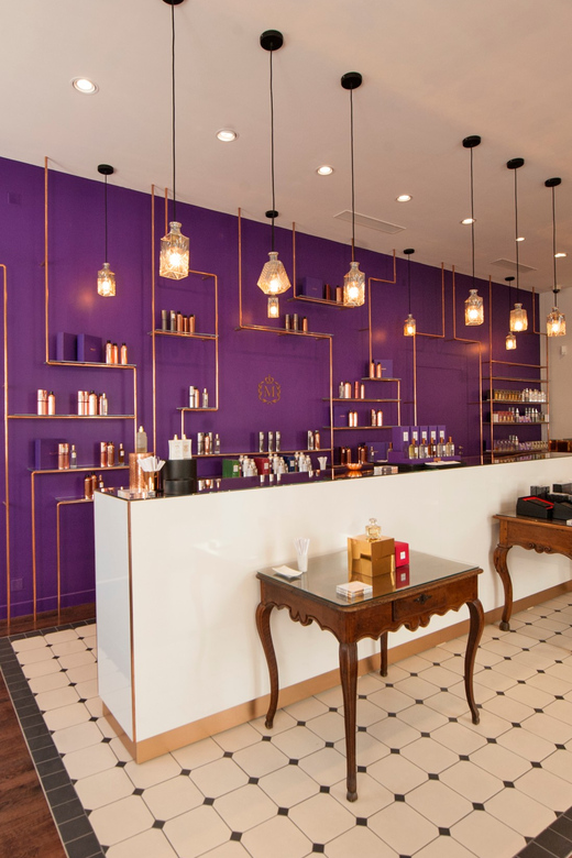 Nice: Discovery Perfume Workshop - Building the top, heart, and base notes