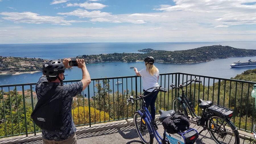Nice: Panoramic French Riviera E-Bike Tour - From Quai des États-Unis to the harbor