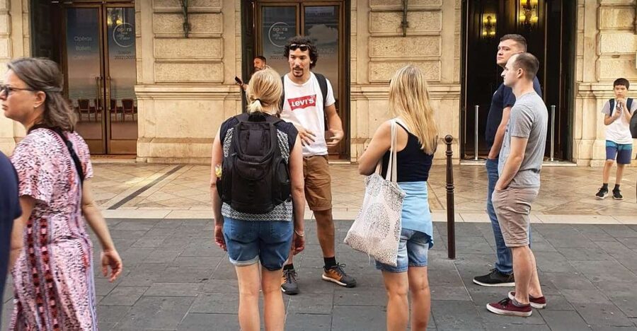 Nice: Sightseeing Walking Tour with certified tour guide - Starting at Place Massena and the Fontaine du Soleil