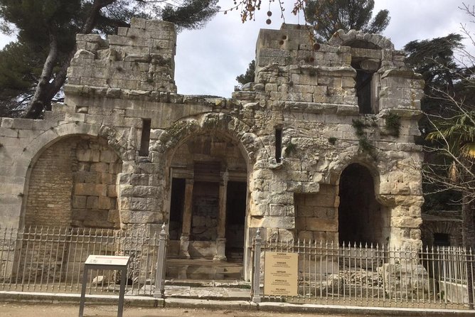 Nimes, Uzes & Pont du Gard Small Group FULL DAY Tour from Avignon - Two hours at the Pont du Gard