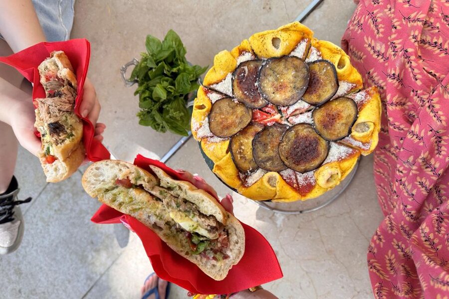 NO DIET CLUB - Unique local food tour in Aix en Provence - The city walk between food stops