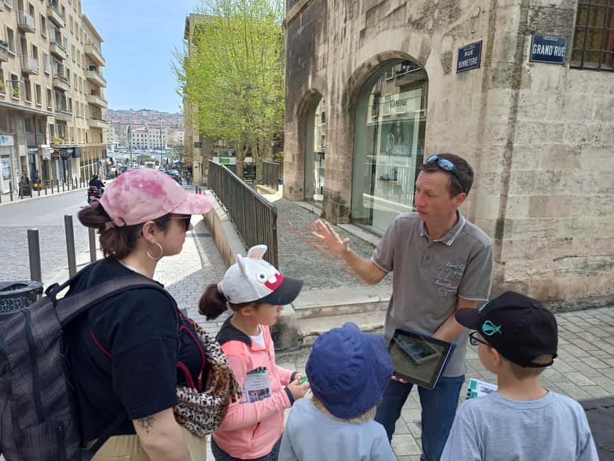 "Old Marseille" district tour and treasure hunt - Why this Marseille tour feels different