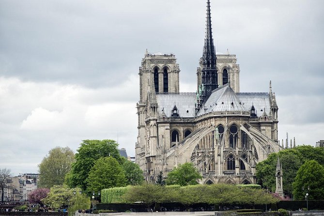 One day Private Round Tour to Paris from Le Havre Port - Trocadéro gives you the classic Eiffel Tower view