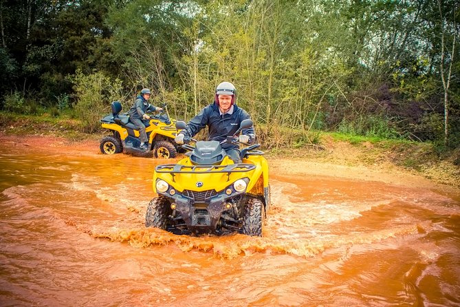 One hour quad ride between Nantes and La Baule - The briefing sets the pace