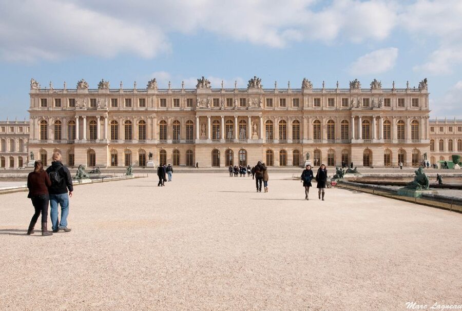 Palace of Versailles Guided Afternoon Tour from Paris - Free time in the Versailles gardens