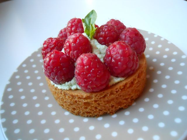 Paris: 2.5-Hour French Pastry Cooking Class - Key points to know before booking